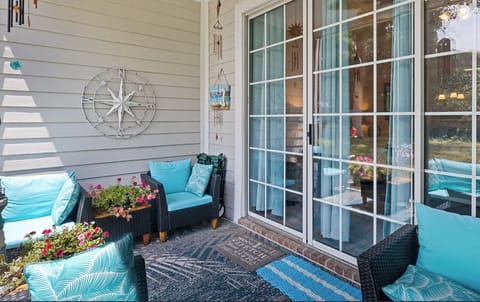 Outdoor screened in patio