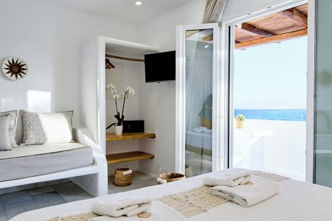 Standard Triple Room, Sea View | Terrace/patio