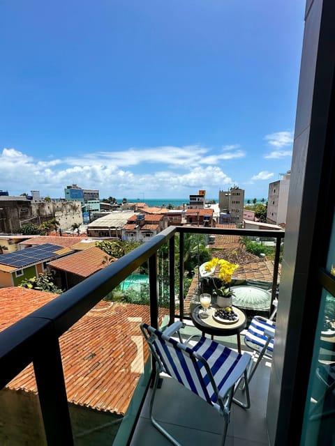 Apartment | Outdoor dining