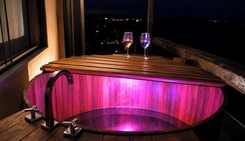 Private spa tub