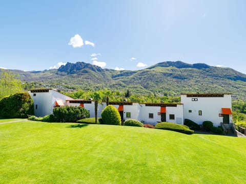 Mountainous Landforms, Mountain, Hill, Landscape, Highland, Hill Station, Mountain Range, Valley, Garden, Lawn