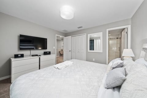 bedroom 2 (2)
