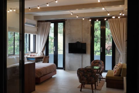 Deluxe Triple Room | Free WiFi