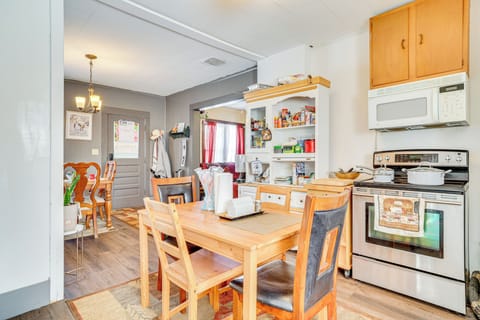 House (2 Bedrooms) | Interior