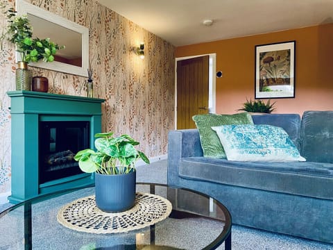 Beautifully decorated in neutral tones