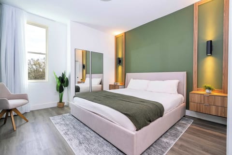 King bedroom suite