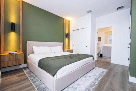 King bedroom suite