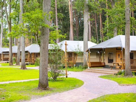 Tent | Exterior