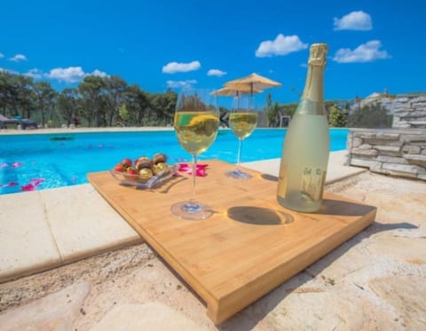 House (Villa P) | Pool