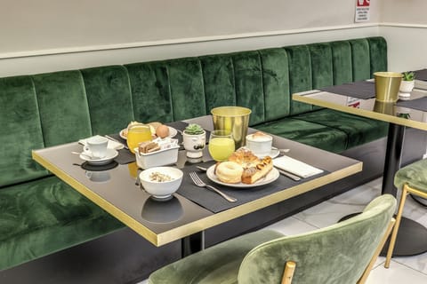 Daily continental breakfast for a fee