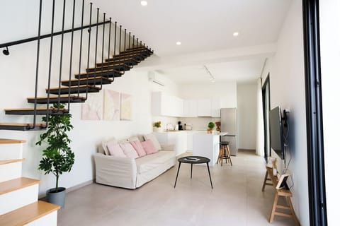 WealthyStays 2BR Retreat (1)