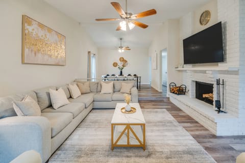 Grand Prairie Vacation Rental | 3BR | 2BA | 1,756 Sq Ft | 1 Step Required