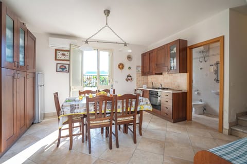 Kitchen and dining area