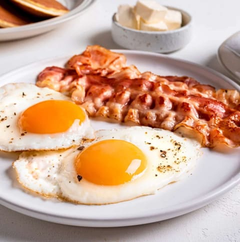 Aerie Cafe is located in The Lodge, and offers casual dining in a family-friendly setting. A menu filled with delicious breakfast dishes made with the freshest ingredients available.