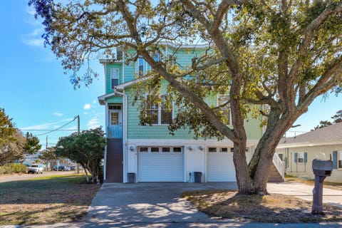 Island Dreams - Front of Home