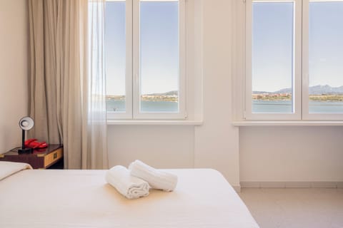 Double Room Single Use | Minibar, free WiFi, bed sheets