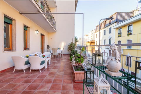 Luxury Double or Twin Room, Non Smoking, Balcony | Terrace/patio