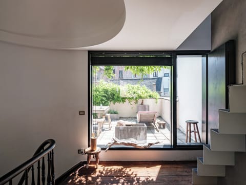 Luxury Double Room, City View | Soundproofing, iron/ironing board (on request), WiFi (free)
