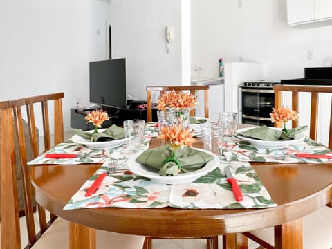 Apartment | Dining