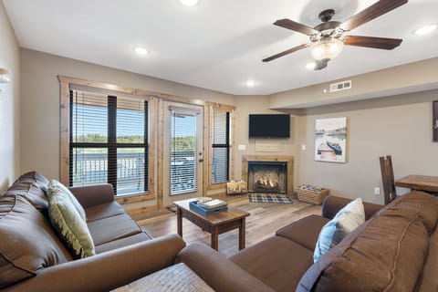 Living Room - Balcony Access & Cable TV