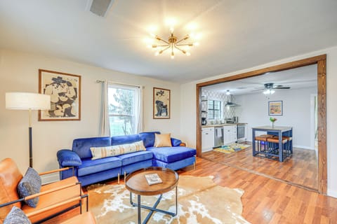 Living Room | Central A/C & Heating