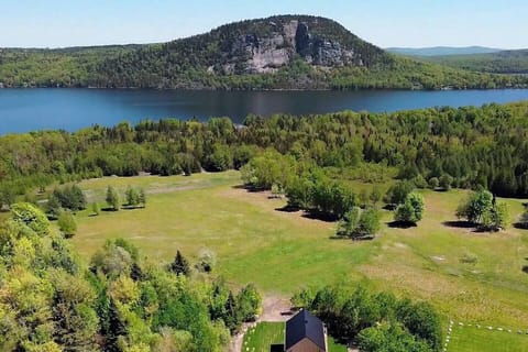 View of the surrounding area and Mount Pinacle