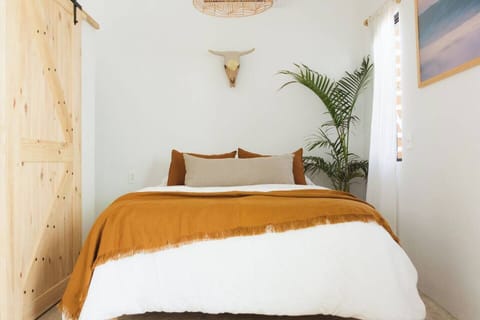 Bedroom (1)