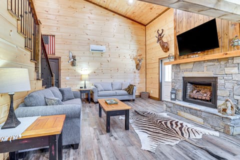 Forest City Vacation Rental | 1BR | 1BA | 900 Sq Ft | Stairs Required
