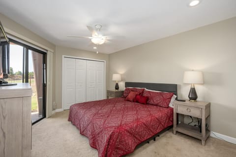 King sized bed in Prime Bedroom