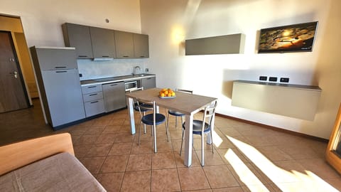 Apartment, Lake View | 1 bedroom, desk, free WiFi, bed sheets