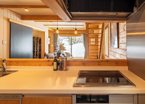 Luxury House, Mountain View | Private kitchen | Fridge, microwave, stovetop, dishwasher