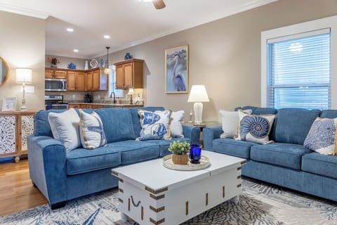 The Rookery III Unit 5008 - Welcome to Unit 5008 at The Rookery III complex in Fort Morgan. Enjoy relaxing in this comfortable living area, complete with a sofa sleeper for additional, overnight guests.