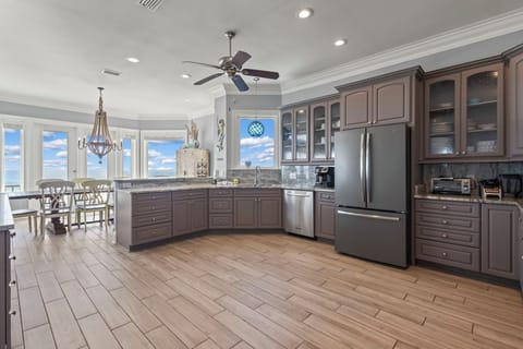 Life's a Beach Top Level Kitchen