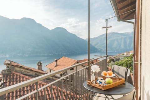 Villa (3 Bedrooms) | Lake view