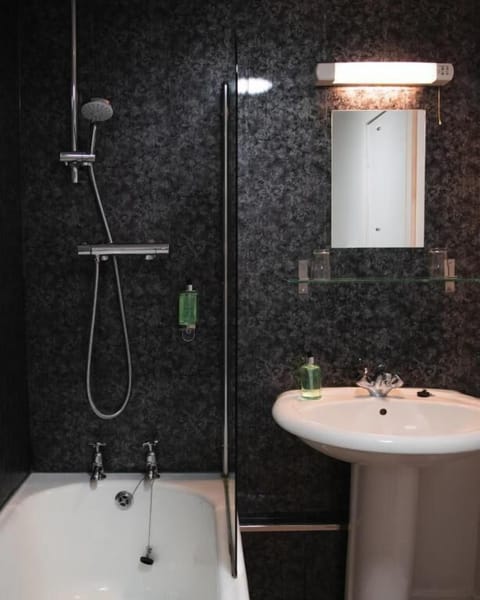 Towels, toilet paper