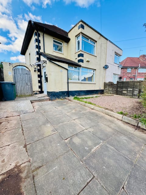 House | Property grounds