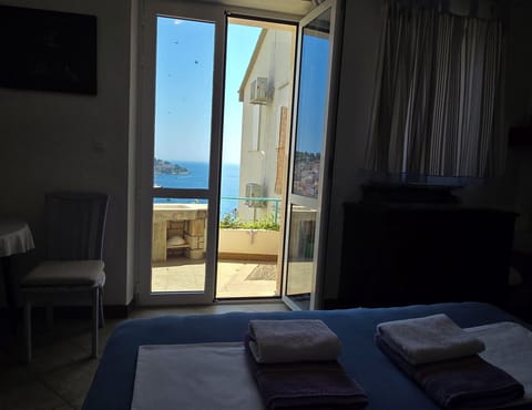 Panoramic Studio, Balcony, Sea View | Free WiFi