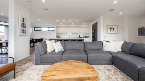 Lounge Area 