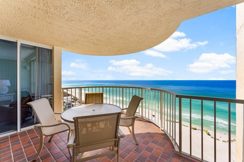 Gulf Front Oversized Balcony