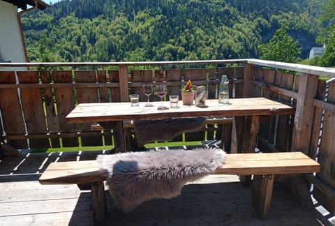 Apartment | Outdoor dining