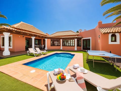 Beautiful villa with private pool and terrace