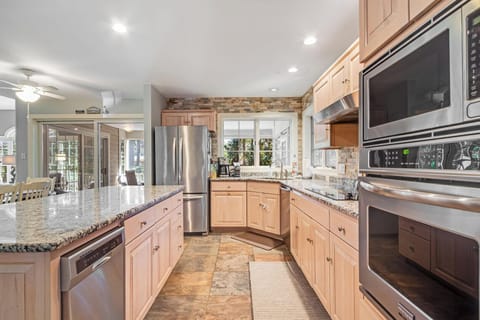 House, Multiple Beds, Kitchen, Garden View | Private kitchen | Coffee/tea maker