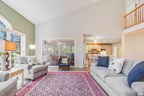 House, Multiple Beds, Kitchen, Garden View | Living area