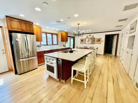 House, Multiple Beds, Fireplace, Garden View | Private kitchen | Coffee/tea maker