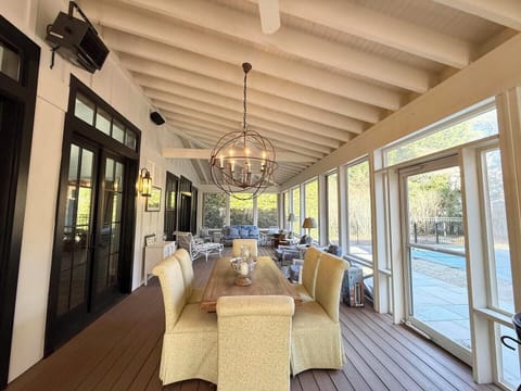 House, Multiple Beds, Pool Access, Garden View | Interior