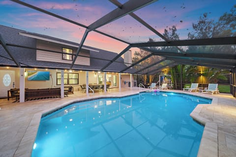 Welcome to Canopy Heights- A beautiful and inviting escape in paradise!