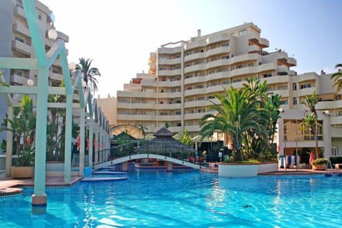 Holiday Home Swimming Pool