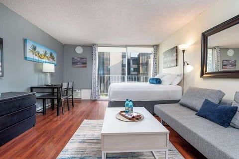 Welcome to our studio unit at Marine Surf Waikiki.  From this location, you are just a short distance to some of Waikiki's best attractions. 