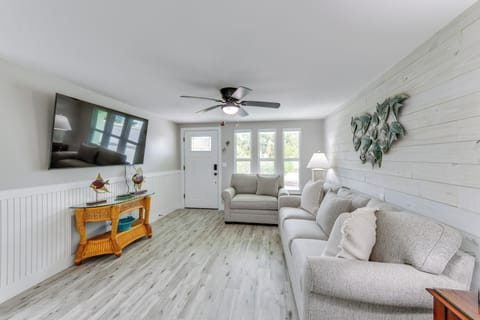 Apartment (2 Bedrooms) | Front of property