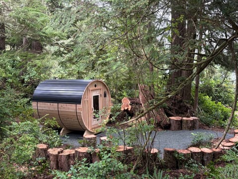 Relax surrounded by nature (shared)